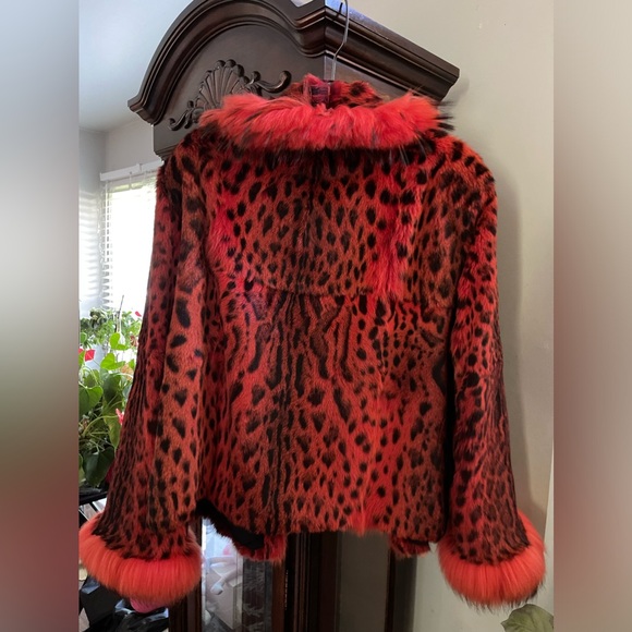 Beautiful Stylish Dyed Spotted Lippi Cat Fur Jacket - Picture 2 of 14